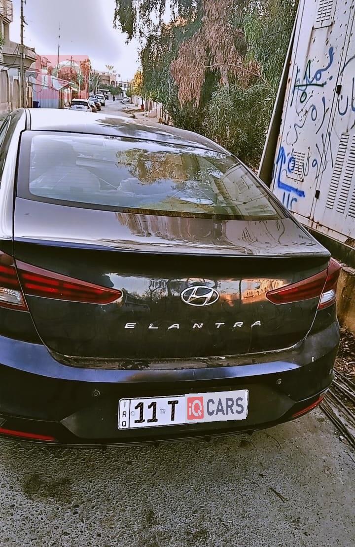 هیۆندای ئەلەنترا